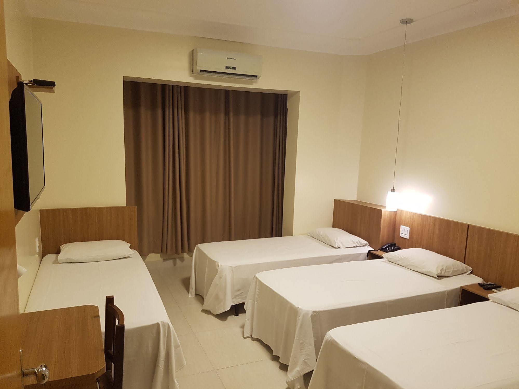 Oft Place Hotel Гояния Экстерьер фото