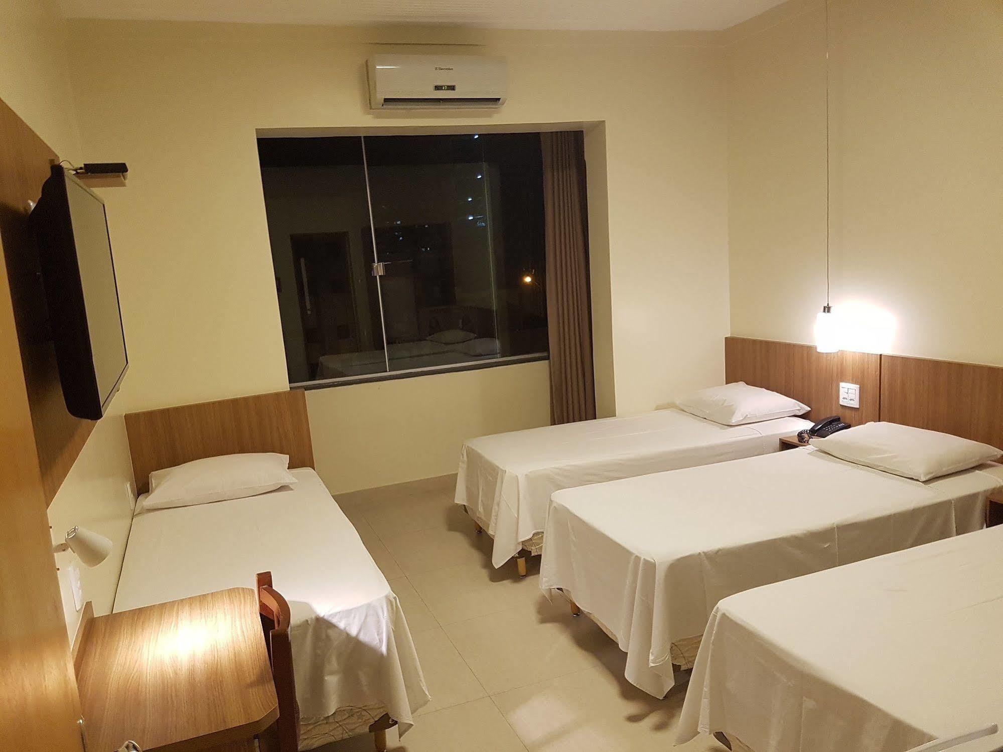 Oft Place Hotel Гояния Экстерьер фото