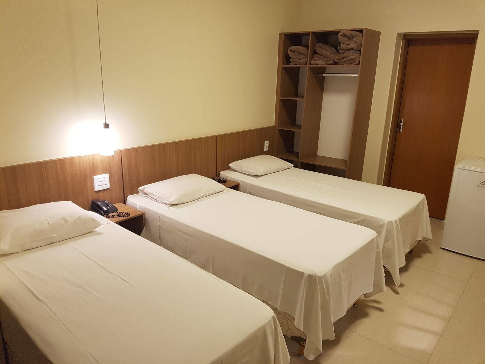Oft Place Hotel Гояния Экстерьер фото